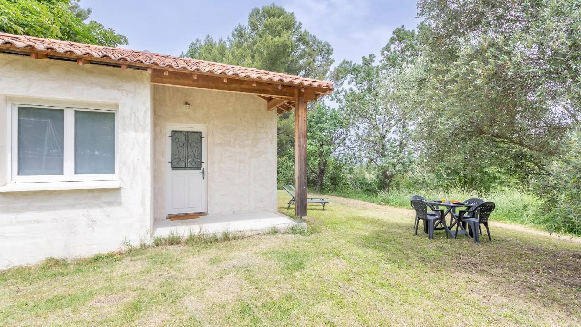 Appartement Maisonnette Avec Petit Jardin à Aix-en-Provence