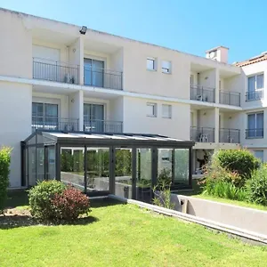 Odalys Aix En Provence Le Clos De La Chartreuse Apartahotel